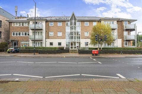 3 bedroom flat to rent, Hartnell Court, Finchley Central, London, N3