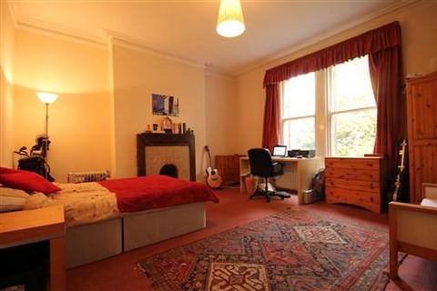 4 bedroom apartment to rent, Granville Road East Lower, Jesmond