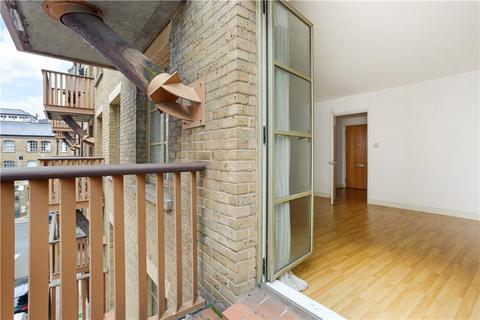 1 bedroom flat for sale, Queen Elizabeth Street, London, SE1