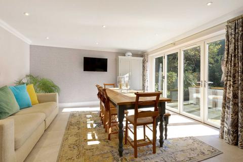 4 bedroom detached house for sale, Gurnells Road, Seer Green, Beaconsfield, Buckinghamshire, HP9