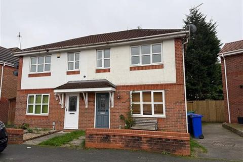 3 bedroom semi-detached house to rent, Greetland Drive, Manchester