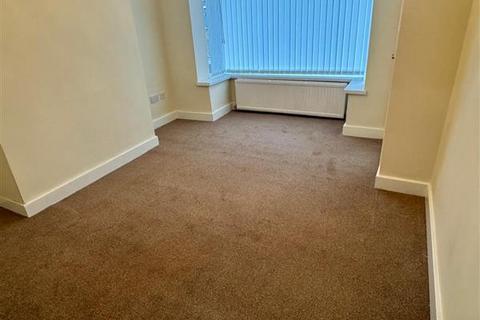 8a Turf Lane, Chadderton, Oldham, OL9 8HL