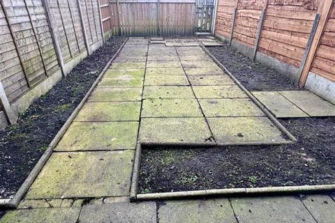 8a Turf Lane, Chadderton, Oldham, OL9 8HL
