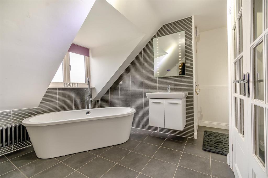 8627183-interior37.jpg