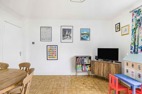 3 bedroom flat for sale, Leigham Court Road, London SW16