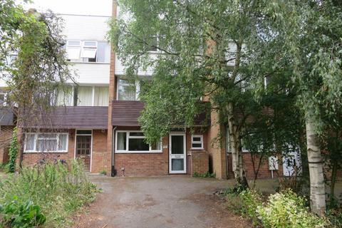 6 bedroom house to rent, Horwood Close