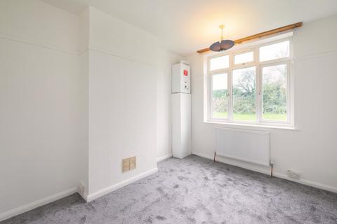 2 bedroom flat to rent, Manor Drive North, Boroughbridge Road, York, YO26