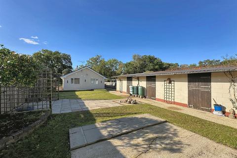 3 bedroom detached bungalow for sale, Three Legged Cross