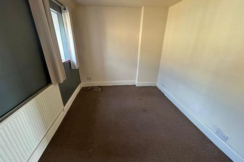 2 bedroom terraced house to rent, Wheatley Lane Road, Burnley