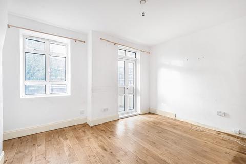 2 bedroom flat for sale, Elmington Estate  London, SE5