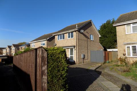 3 bedroom detached house to rent, Steeping Drive, Immingham DN40