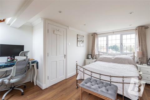 4 Isis Drive, Upminster, RM14 1LJ