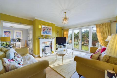 3 bedroom detached house for sale, Marton Gate, Bridlington