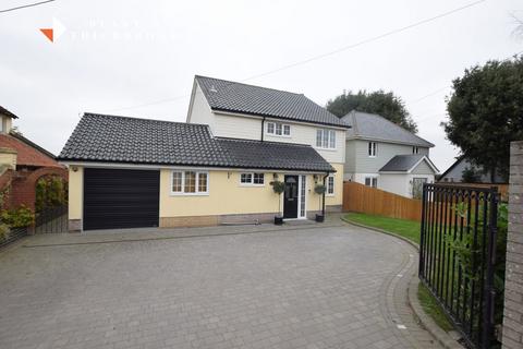 4 bedroom detached house for sale, Point Clear Road, St Osyth