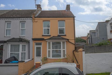 2 bedroom terraced house for sale, Gordon Road, Ramsgate, CT11