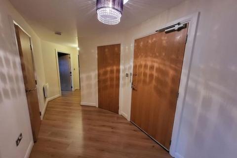 2 bedroom flat to rent, West Wear Street, Sunderland