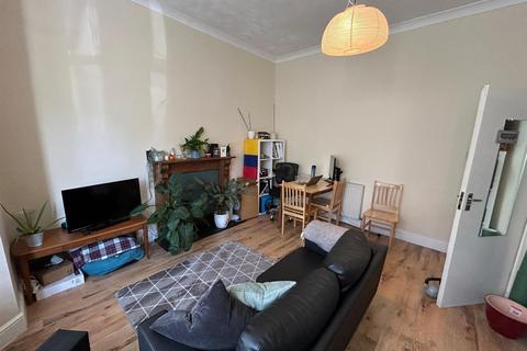 2 bedroom flat to rent, Wilberforce Road, Hackney, London