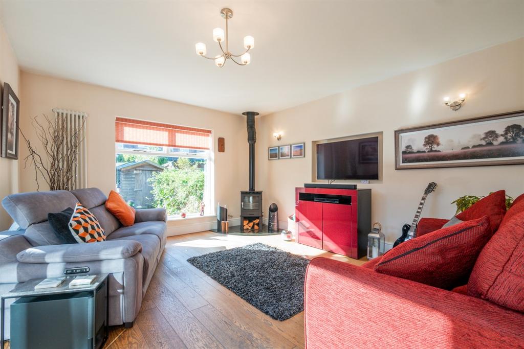 Living Dining Area