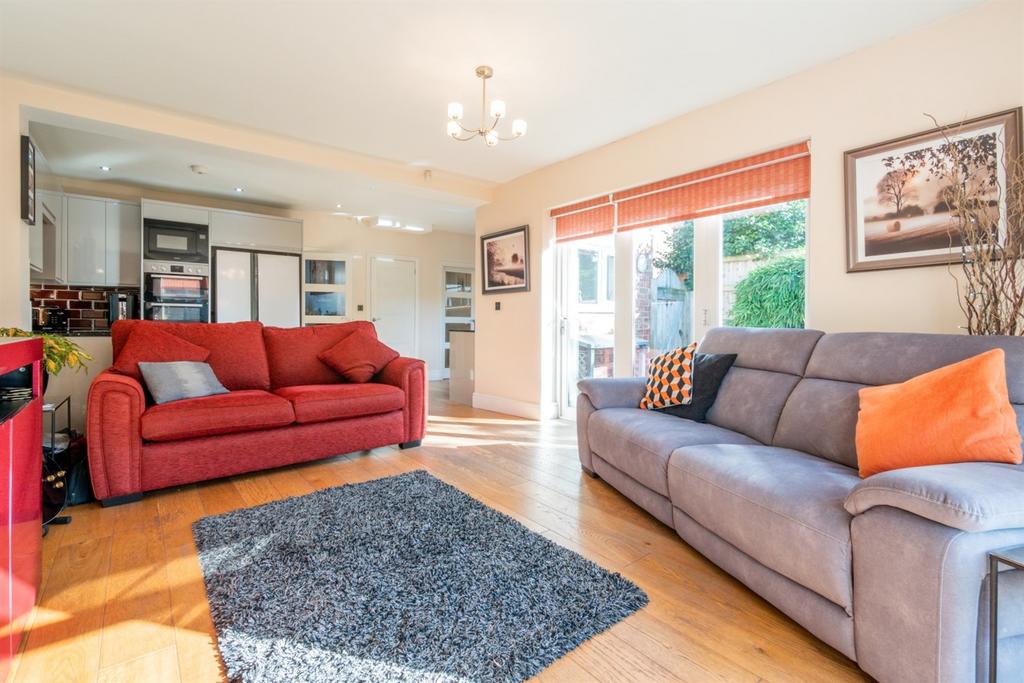 Living Dining Area