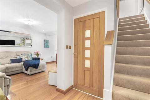 34 Admers Wood, Vigo, Gravesend, DA13 0SP