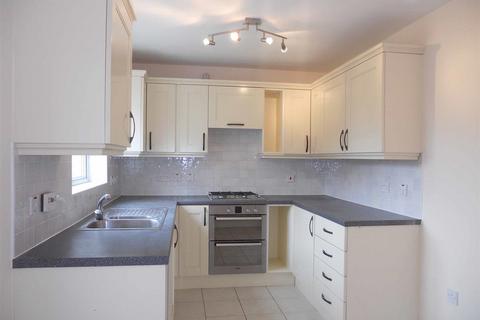 4 bedroom terraced house to rent, Rendlesham