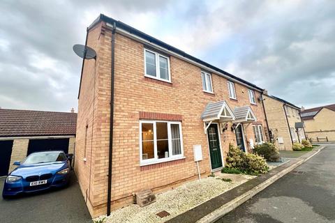 3 bedroom semi-detached house to rent, RACECOURSE ROAD, BARLEYTHORPE