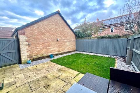 3 bedroom semi-detached house to rent, RACECOURSE ROAD, BARLEYTHORPE