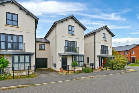 4 bedroom terraced house for sale, Flora Close, Cheltenham, Gloucestershire, GL52