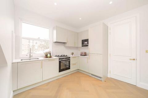 2 bedroom flat for sale, Hillfield Road, London NW6