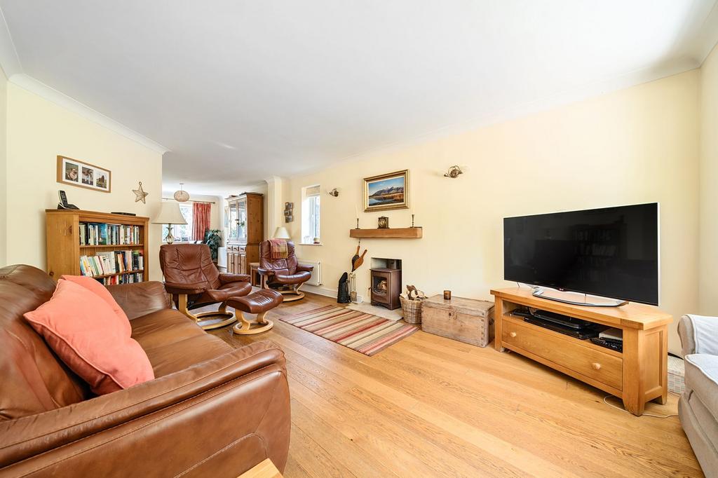 Sitting/Dining Room