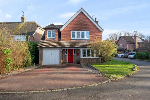 4 bedroom detached house for sale, Mitchell Gardens, Slinfold, RH13