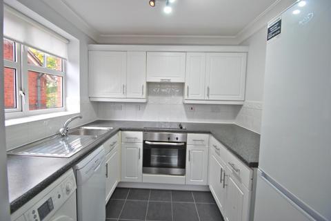 2 bedroom apartment to rent, Haslington Road, Manchester