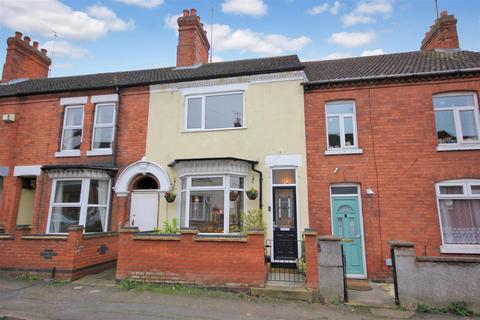 2 bedroom terraced house for sale, Queen Street, Rushden NN10