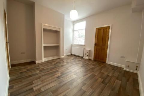 2 bedroom terraced house to rent, Hammett Road, Manchester