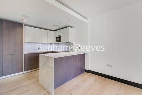 5 bedroom apartment to rent, Glenthorne Road, Hammersmith W6