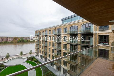 4 bedroom apartment to rent, Regatta Lane, Hammersmith W6