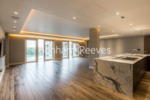 4 bedroom apartment to rent, Regatta Lane, Hammersmith W6