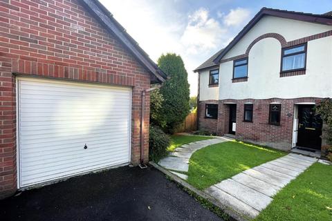 3 bedroom semi-detached house to rent, Nant Arw, Ammanford SA18