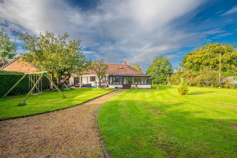 5 bedroom detached bungalow for sale, Georges Elm Lane, Alcester B50