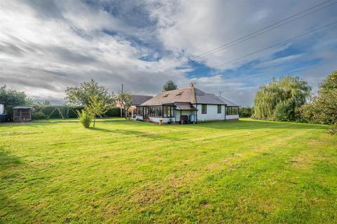 5 bedroom detached bungalow for sale, Georges Elm Lane, Alcester B50