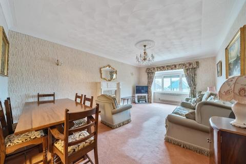 2 bedroom flat for sale, Hendrefoilan Road, Sketty, Swansea