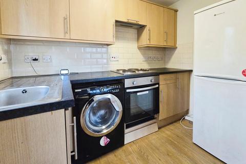 2 bedroom flat for sale, Haydock Close, Chester, Cheshire, CH1