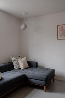 2 bedroom terraced house for sale, Forest Road, London E11