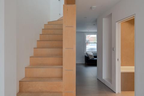 33 Forest Road, Leytonstone, London, E11 1JT