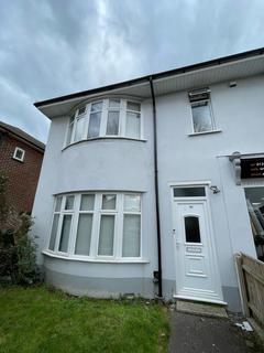 6 bedroom house to rent, Charminster Avenue, Bournemouth, BH9