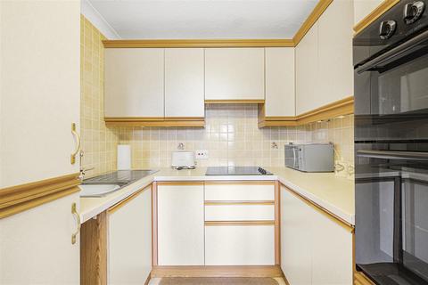 2 bedroom retirement property for sale, Hometye House, Seaford