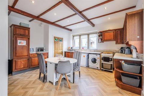 4 bedroom cottage for sale, Denholme Gate Road, Hipperholme, Halifax