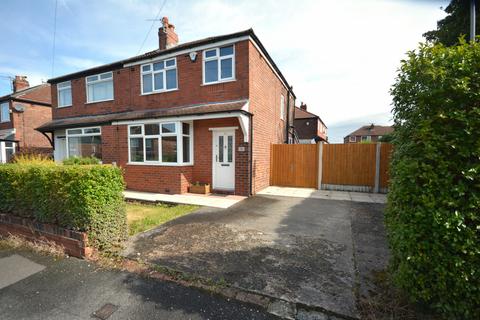 3 bedroom semi-detached house to rent, Ridge Crescent, Whitefield, M45 8FN