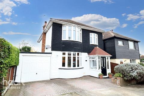 4 bedroom detached house for sale, Imperial Avenue, Minster on sea