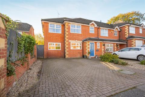 undefined, Lavender Row, Ascot